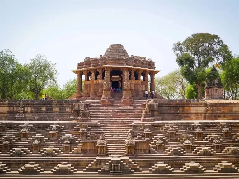 7 Days 6 Nights Gujarat Heritage & Wildlife Tour